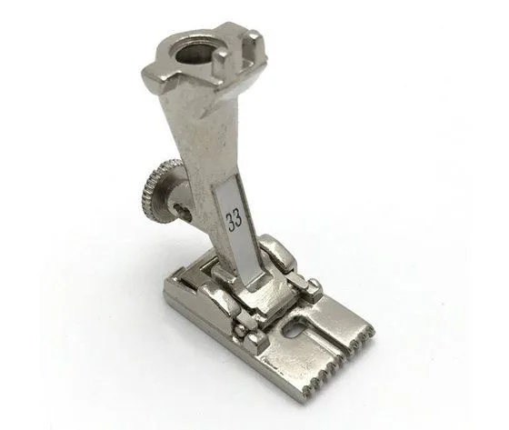 Piedino Bernina per nervature 33 cat B C D E F con 9 scalanature B-0084737200 Piedino Bernina per nervature 33 cat B C D E F con 9 scalanature B-0084737200