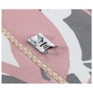 ACCESSORI PER CUCITO - BROTHER - PIEDINO PER CORDONCINO 7 CORDE ART. NO. XC1961052 BROTHER XC1961052