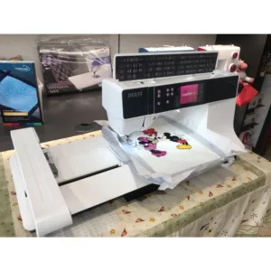 PFAFF Creative 3.0 Macchina per cucire e ricamare (Da Esposizione, condizioni pari al nuovo) - immagine 6