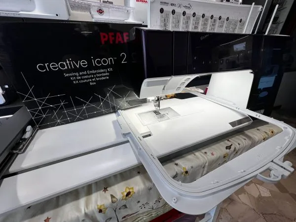 pfaff icon 2 usata