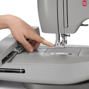 Macchina ricamatrice Singer Quantum Stylist EM 200 - immagine 2