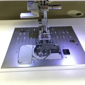 PFAFF AMBITION 610 MACCHINA PER CUCIRE (Usato da esposizione garantito) - immagine 7
