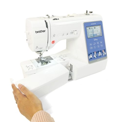 Dettaglio braccio libero macchina da cucire - Perfetta per orli e rifiniture